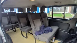 Toyota HiAce 2010 White