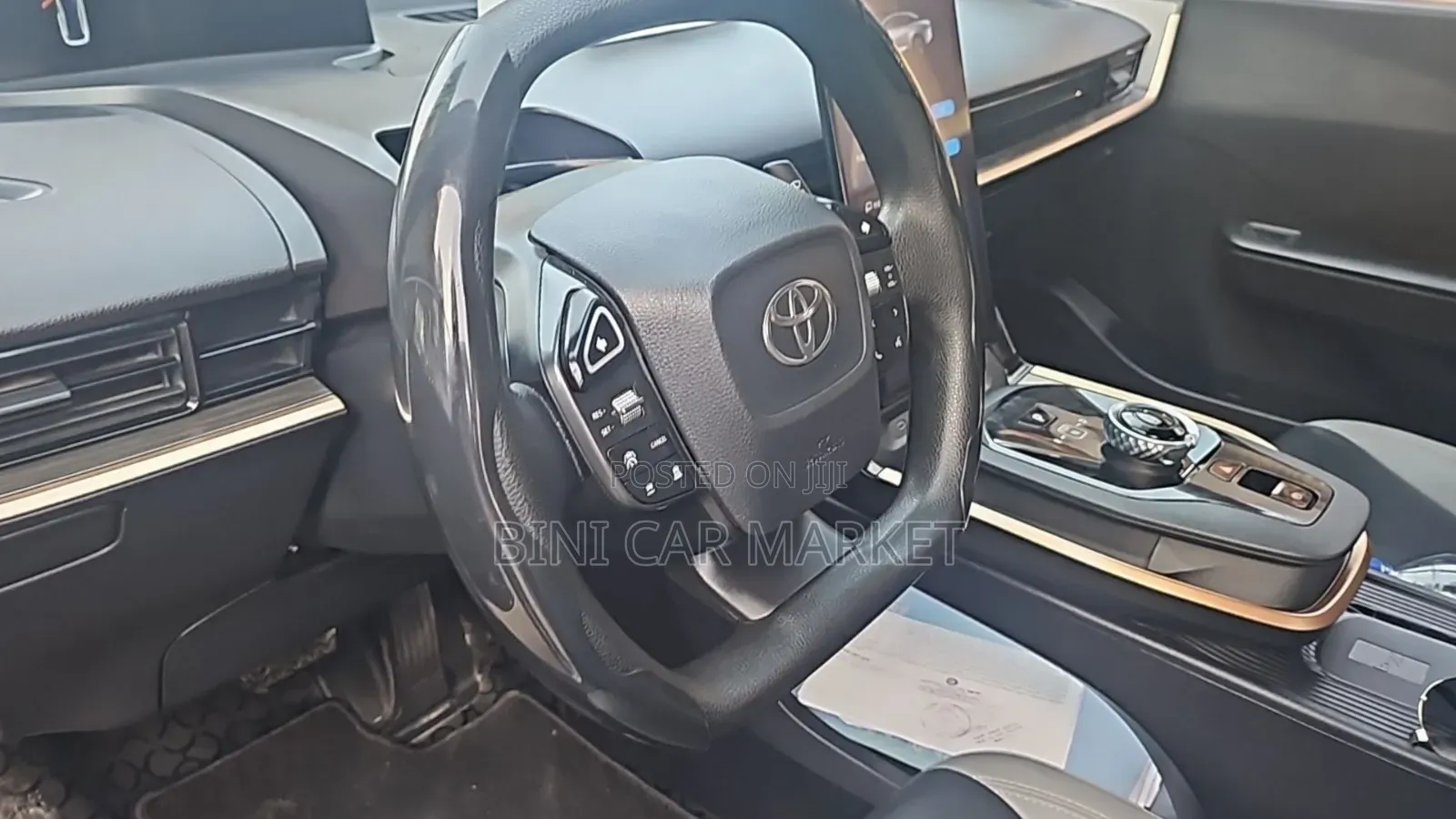 Toyota bZ3 63 kWh FWD 2023 White