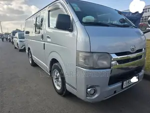 Toyota HiAce 2007 Silver