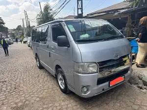 Toyota HiAce 2007 Silver