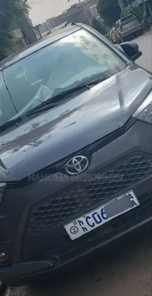 Toyota Raize 2022 Gray