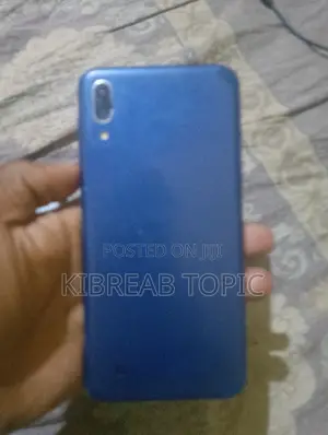 Samsung Galaxy M10 32 GB Blue
