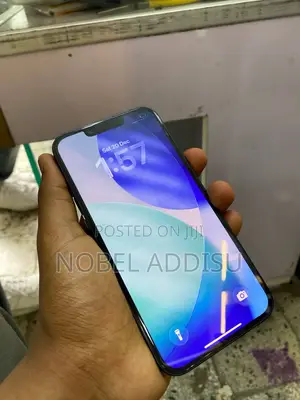 New Apple iPhone 16e 128 GB Black