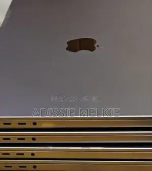 Photo - New Laptop Apple MacBook Pro M1 32GB Apple M1 SSD 512GB