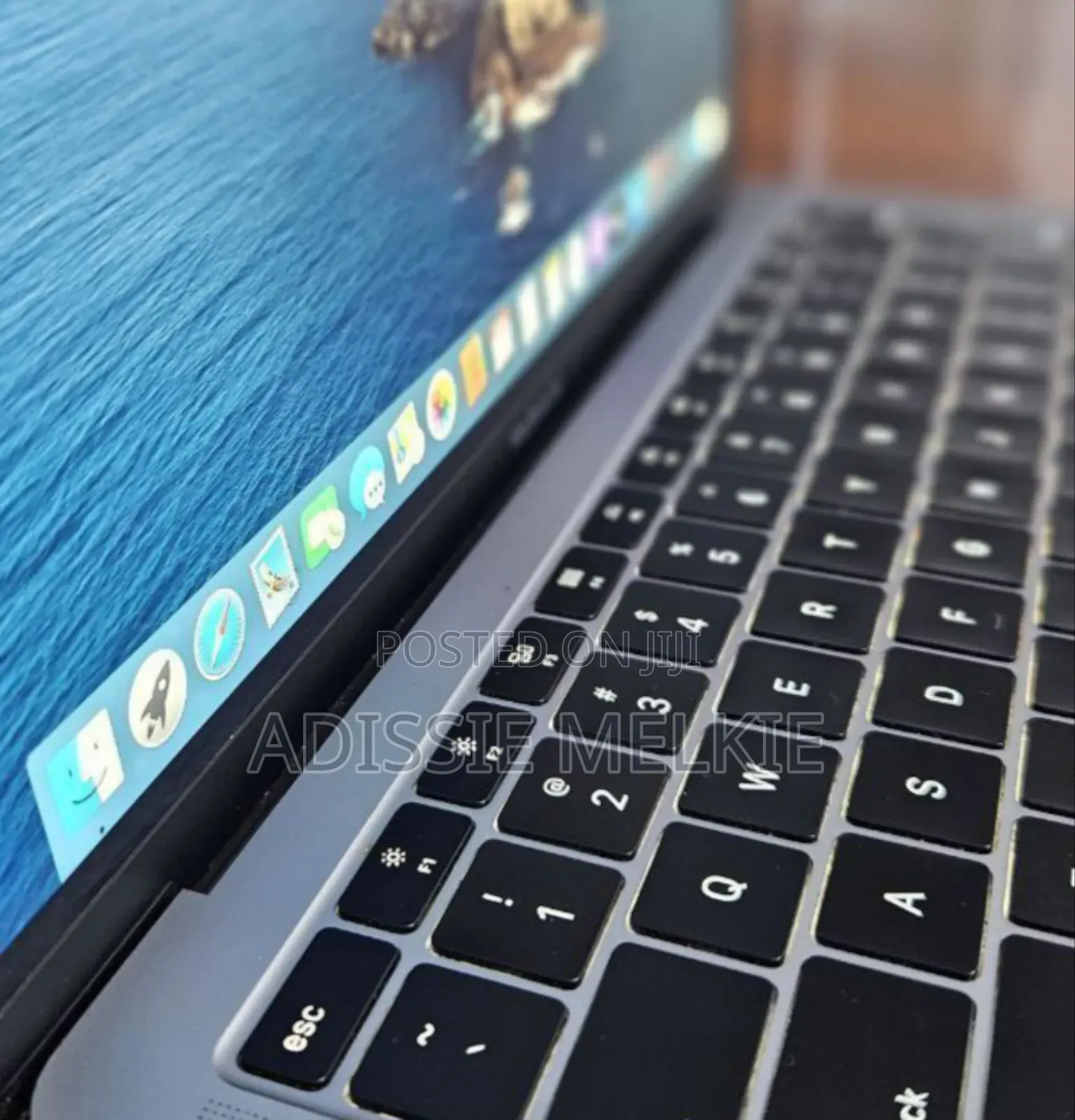 New Laptop Apple MacBook Air 2019 8GB Intel Core I5 SSD 128GB