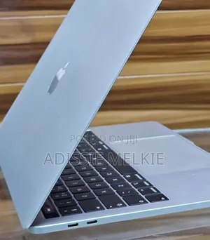 New Laptop Apple MacBook Air 2019 8GB Intel Core I5 SSD 128GB