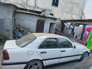 Mercedes-Benz C180 1995 White