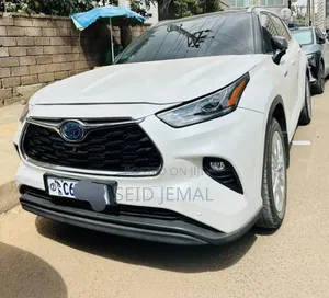 Photo - Toyota Highlander Hybrid 2024 White