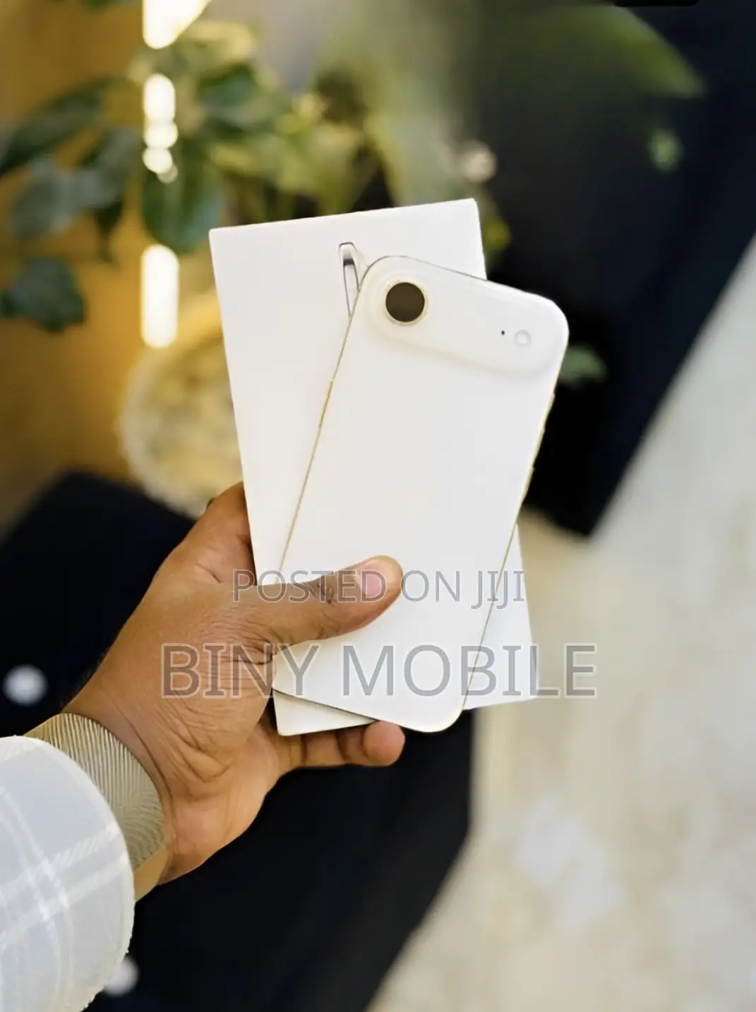 New Apple iPhone Air 256 GB Gold