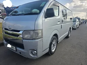 Toyota HiAce 2007 Silver