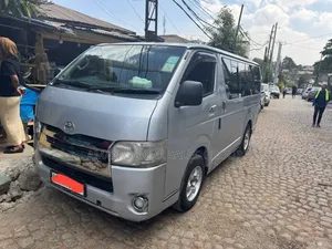 Toyota HiAce 2007 Silver