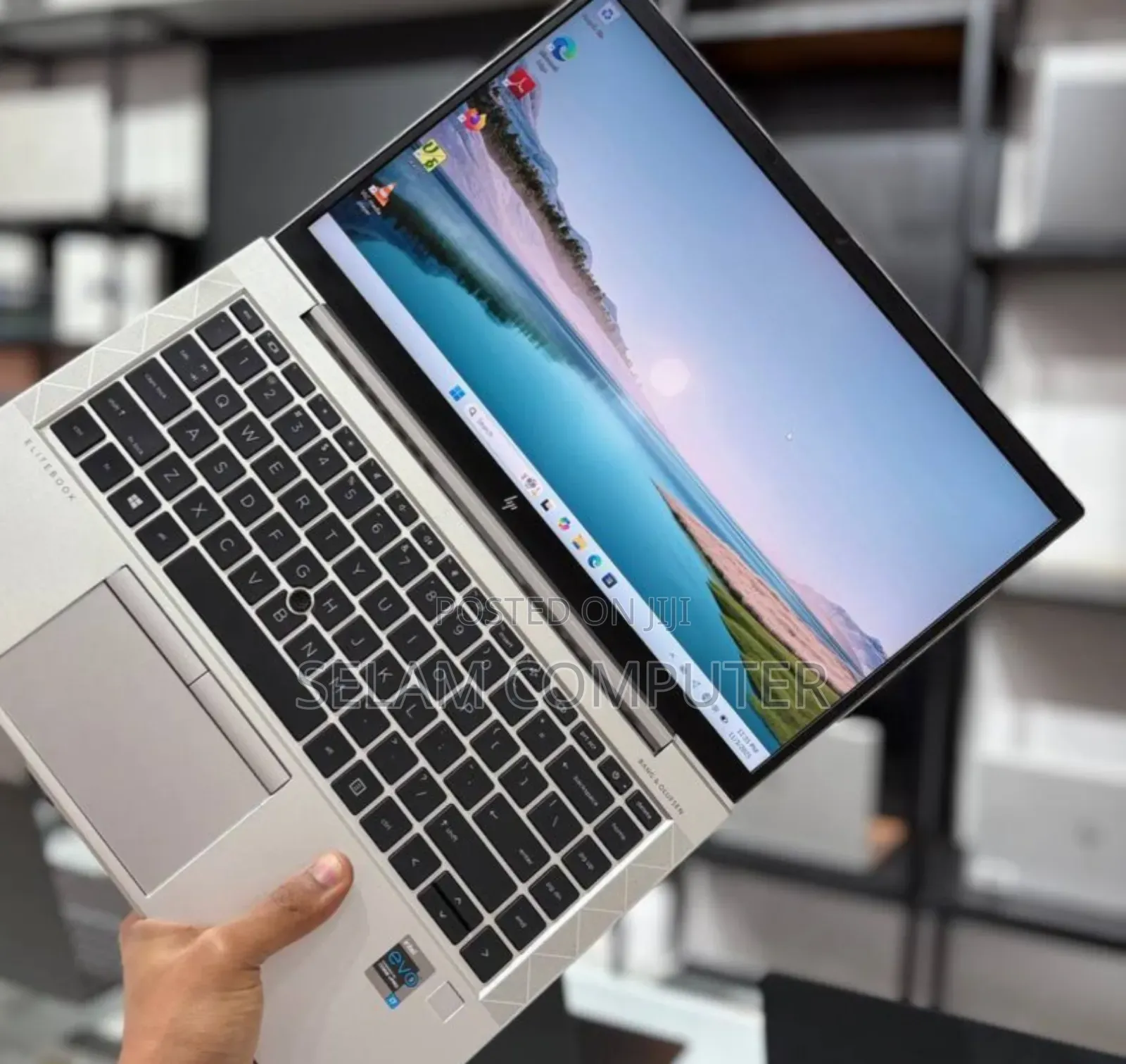 New Laptop HP EliteBook 830 G8 16GB Intel Core I7 SSD 512GB