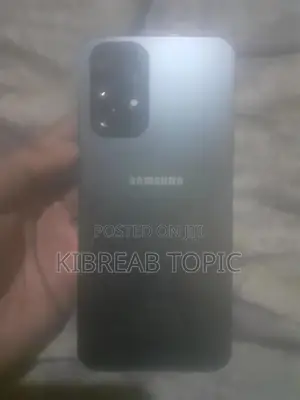 Photo - New Samsung Galaxy A73 5G 256 GB Black