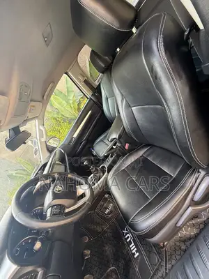 Toyota Hilux 2017 Silver