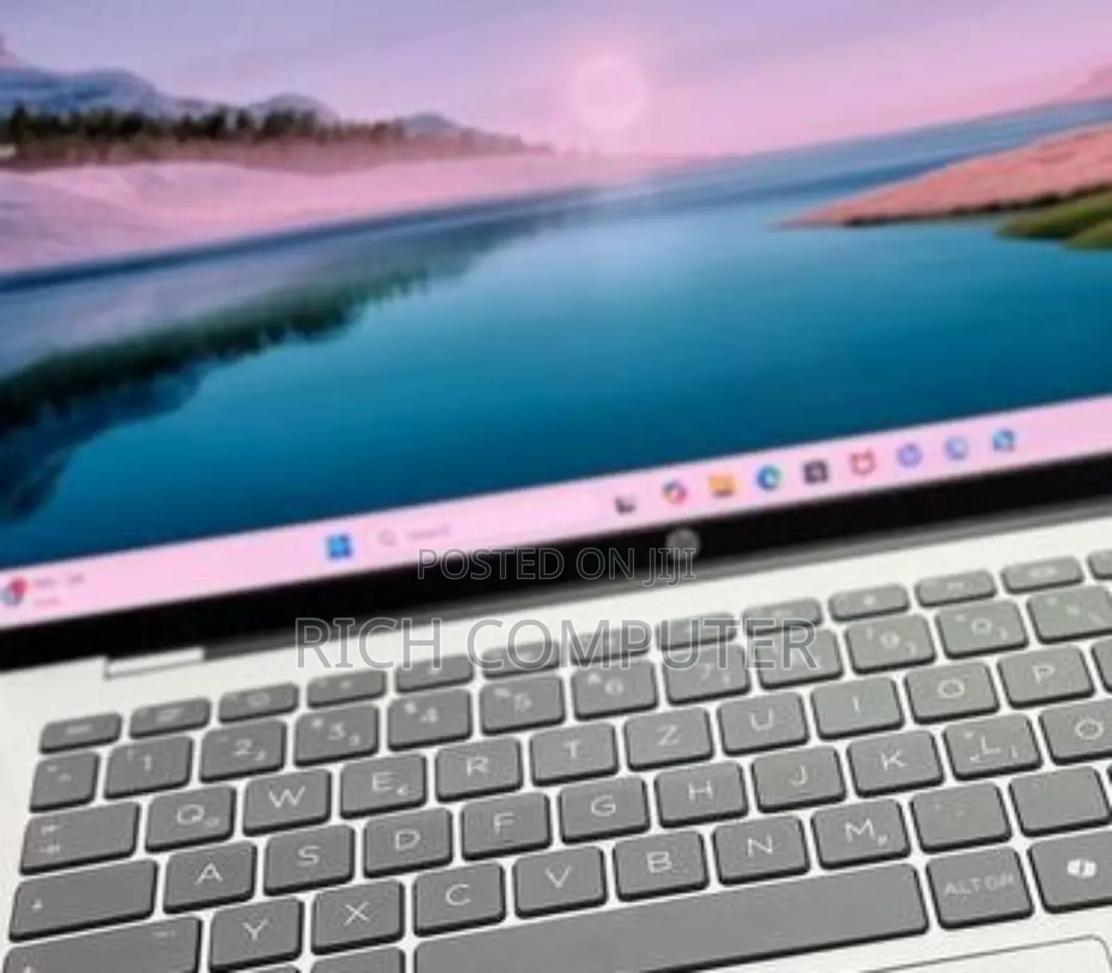 New Laptop HP OmniBook 5 Flip 16GB Intel Core Ultra 9 SSD 512GB