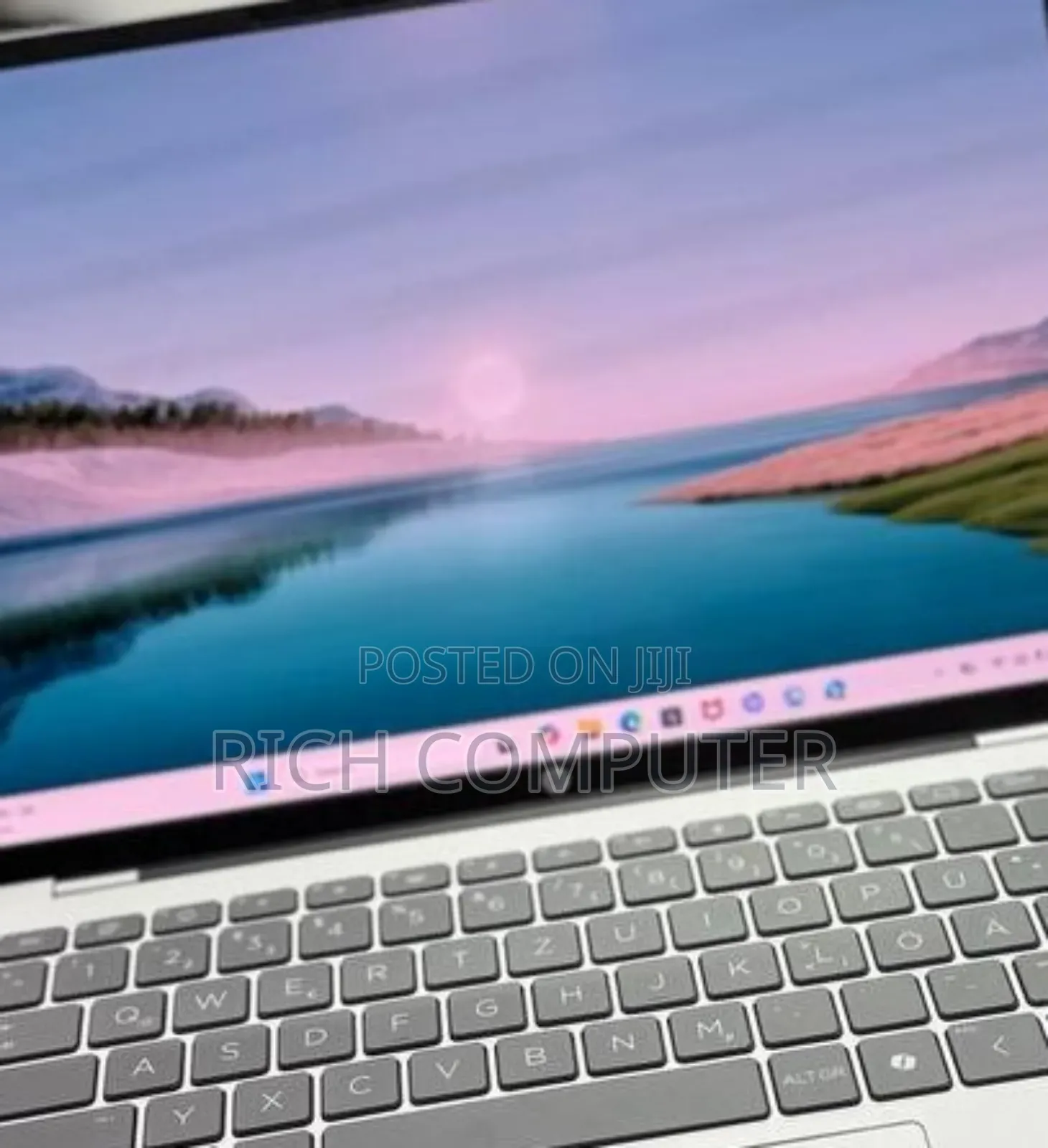 New Laptop HP OmniBook 5 Flip 16GB Intel Core Ultra 9 SSD 512GB