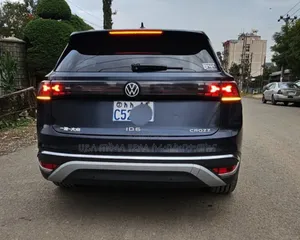 Volkswagen ID.6 2023 Beige