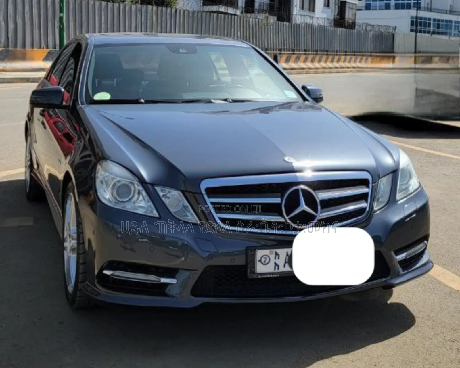 Mercedes-Benz E200 2013 Beige