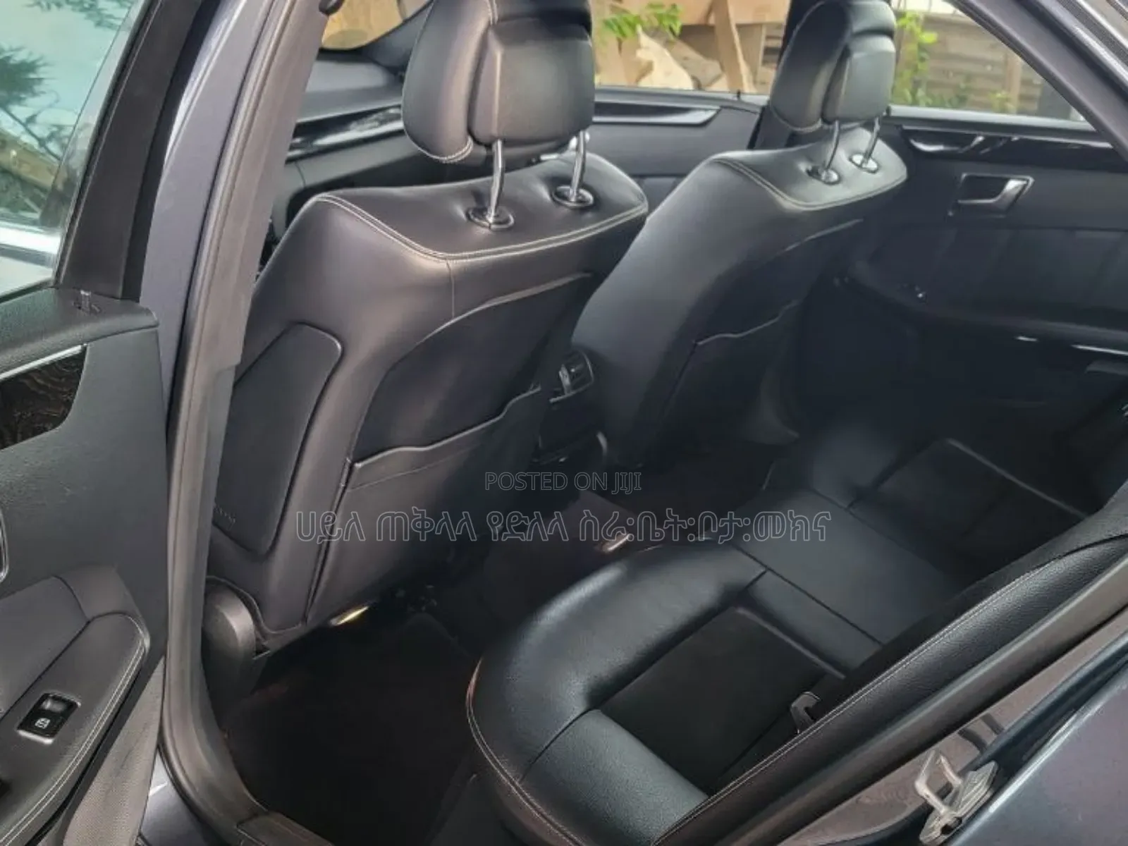 Mercedes-Benz E200 2013 Beige