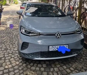 Photo - Volkswagen ID.4 2022 Gray