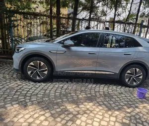 Volkswagen ID.4 2022 Gray