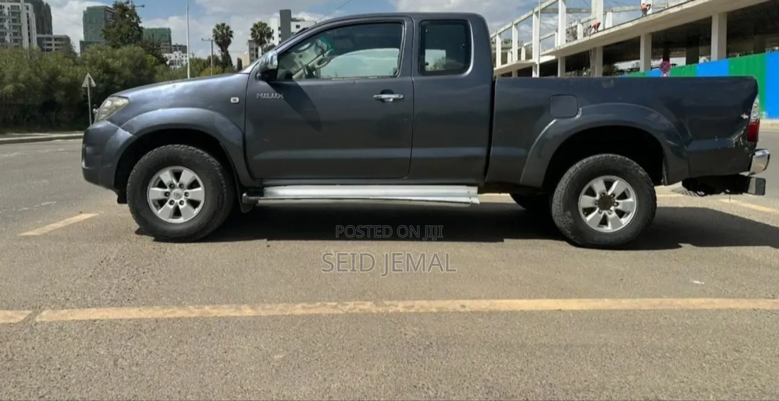 Toyota Hilux 2009 Gray