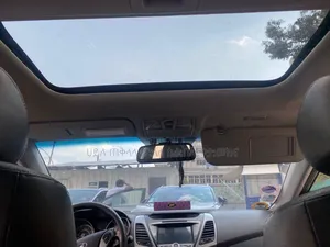 Hyundai Avante 2015 Gray