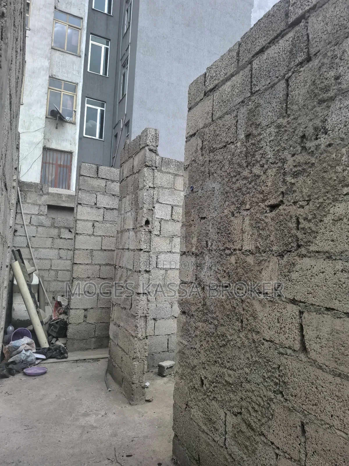 3bdrm House in አያት ሆሴዕ ሪል ስቴት ፊት, Yeka for sale