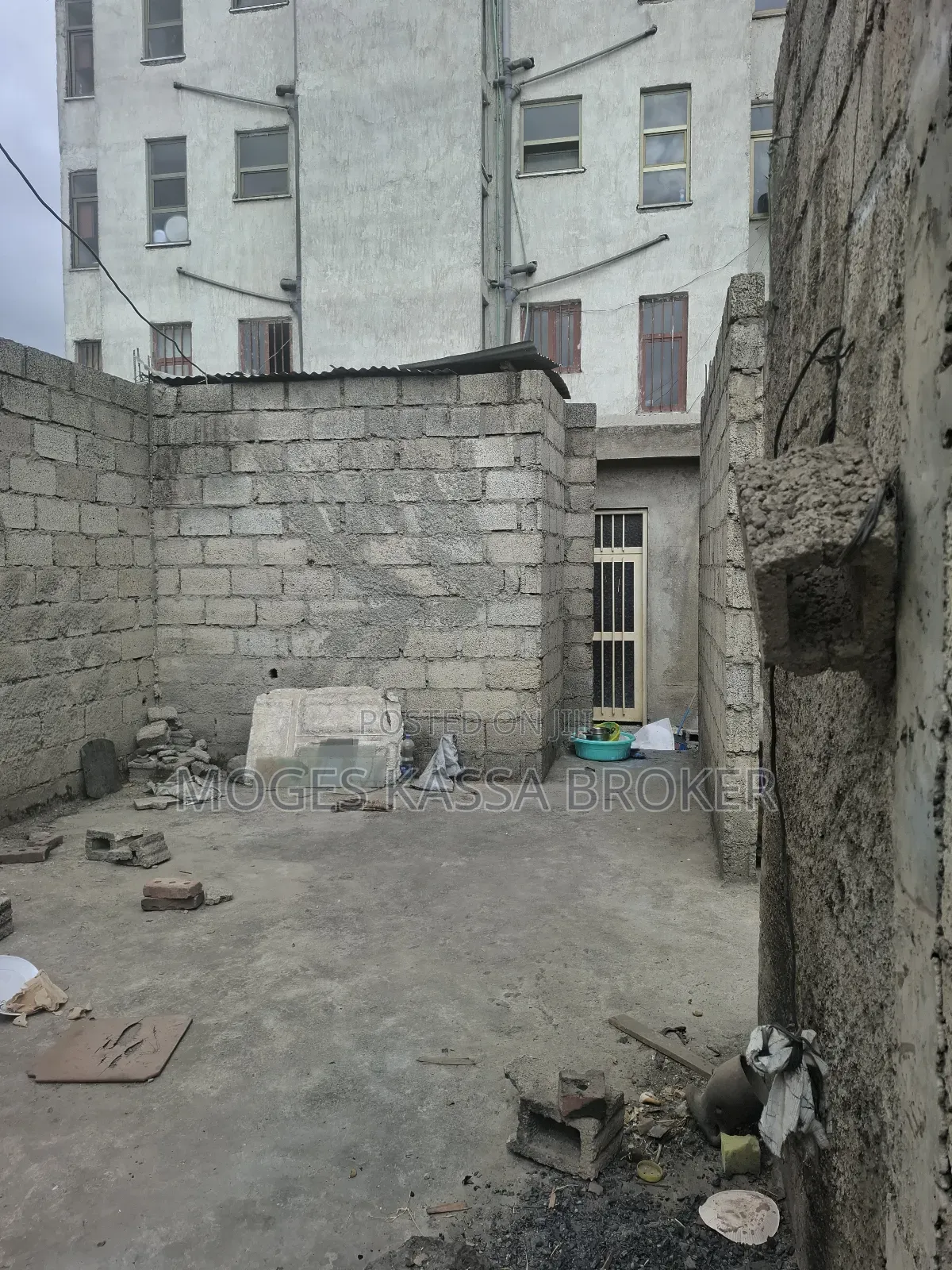 3bdrm House in አያት ሆሴዕ ሪል ስቴት ፊት, Yeka for sale