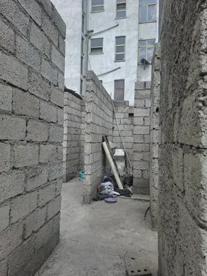 3bdrm House in አያት ሆሴዕ ሪል ስቴት ፊት, Yeka for sale