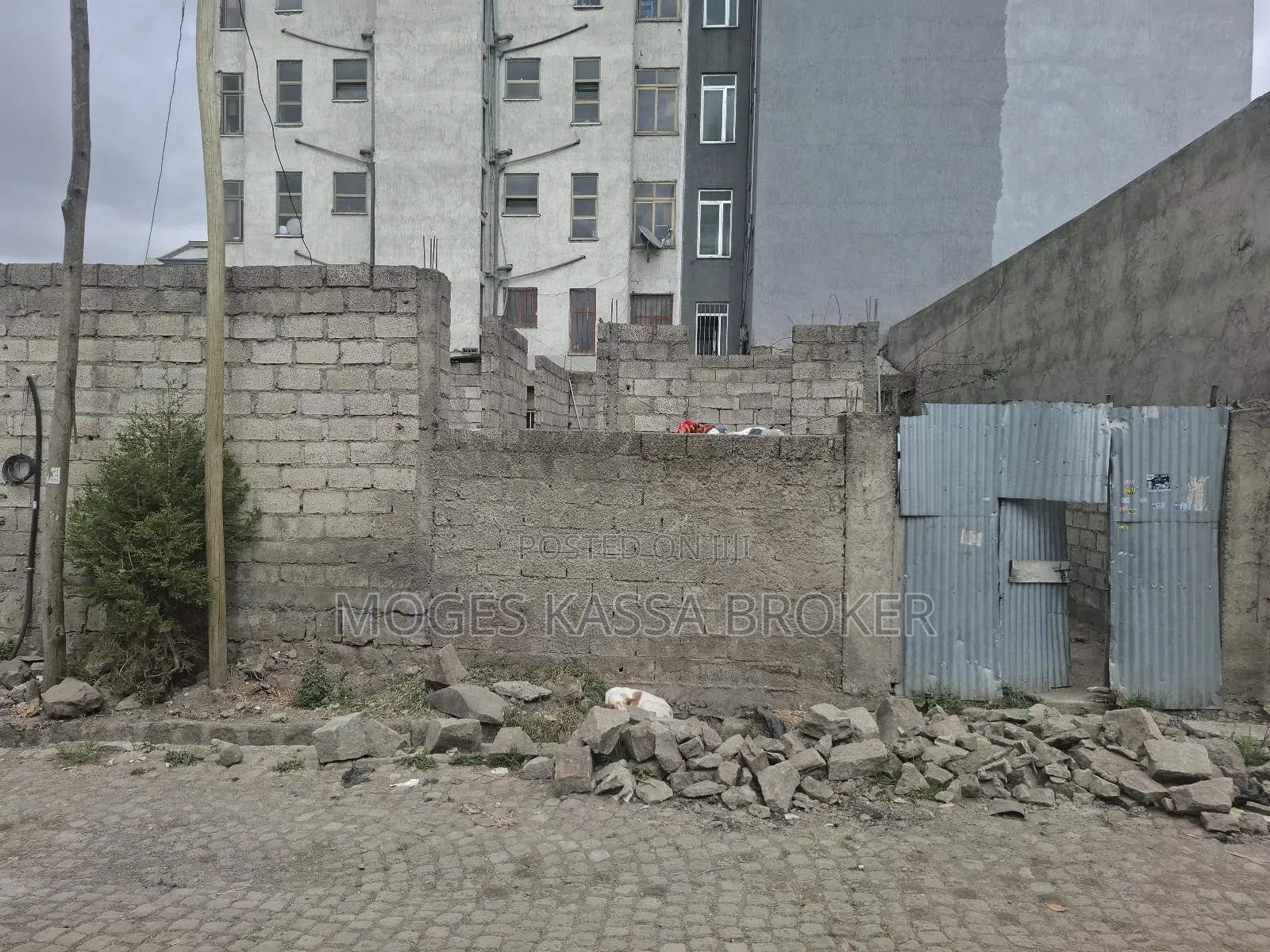 3bdrm House in አያት ሆሴዕ ሪል ስቴት ፊት, Yeka for sale