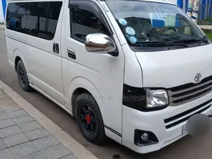 Photo - Toyota HiAce 2011 White