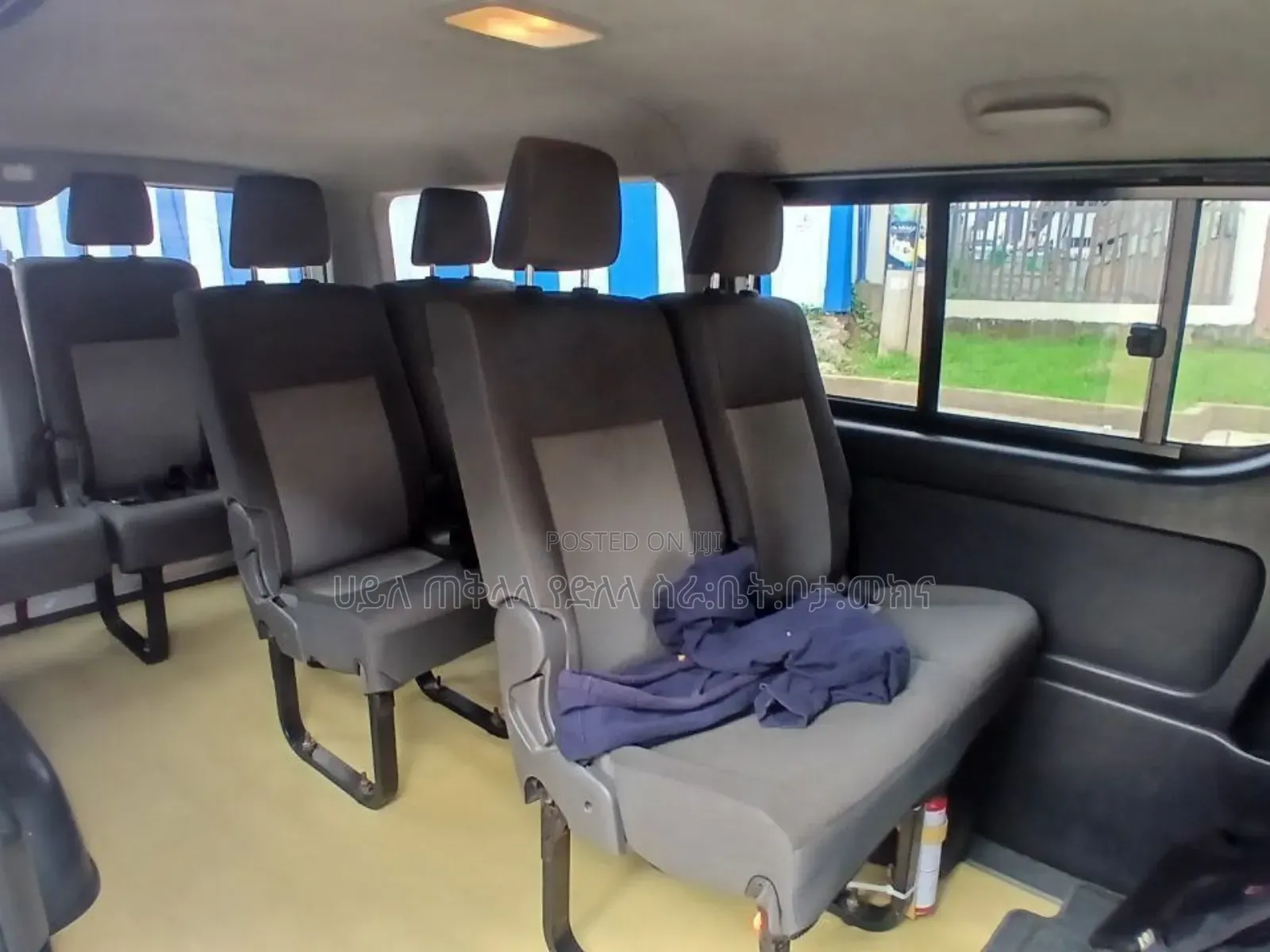 Toyota HiAce 2011 White