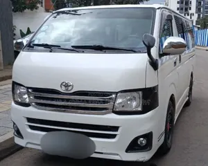 Toyota HiAce 2011 White