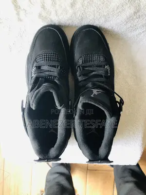 Jordan 4 Black Cat