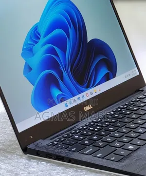 New Laptop Dell XPS 13 8GB Intel Core I7 SSD 256GB