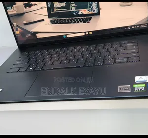 New Laptop Dell Inspiron 16 5620 16GB Intel Core I5 SSD 512GB