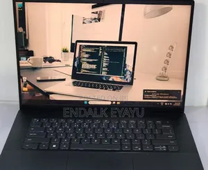 New Laptop Dell Inspiron 16 5620 16GB Intel Core I5 SSD 512GB