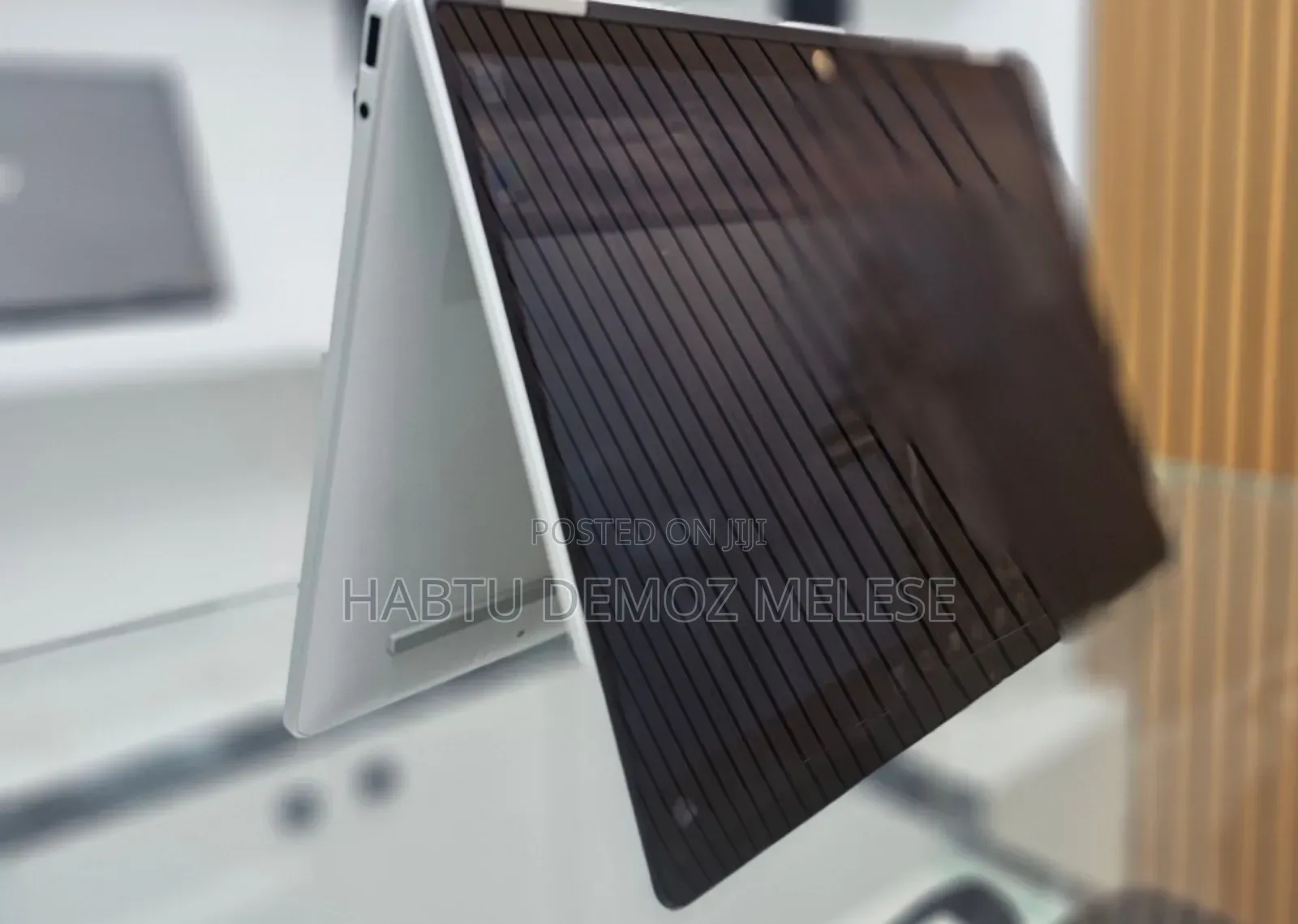 New Laptop HP OmniBook 5 Flip 16GB Intel Core I7 SSD 512GB