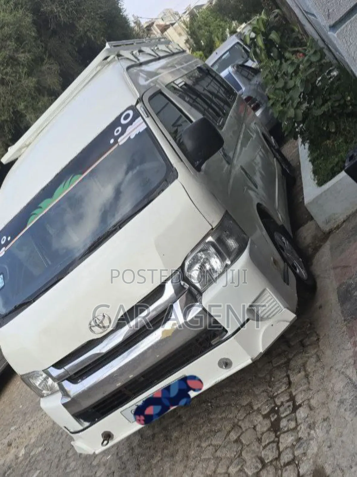 Toyota HiAce 2012 White