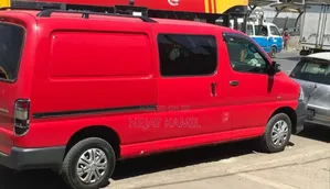 Toyota HiAce 2011 Red