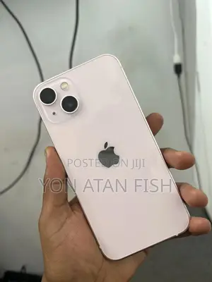 Photo - Apple iPhone 13 128 GB Pink