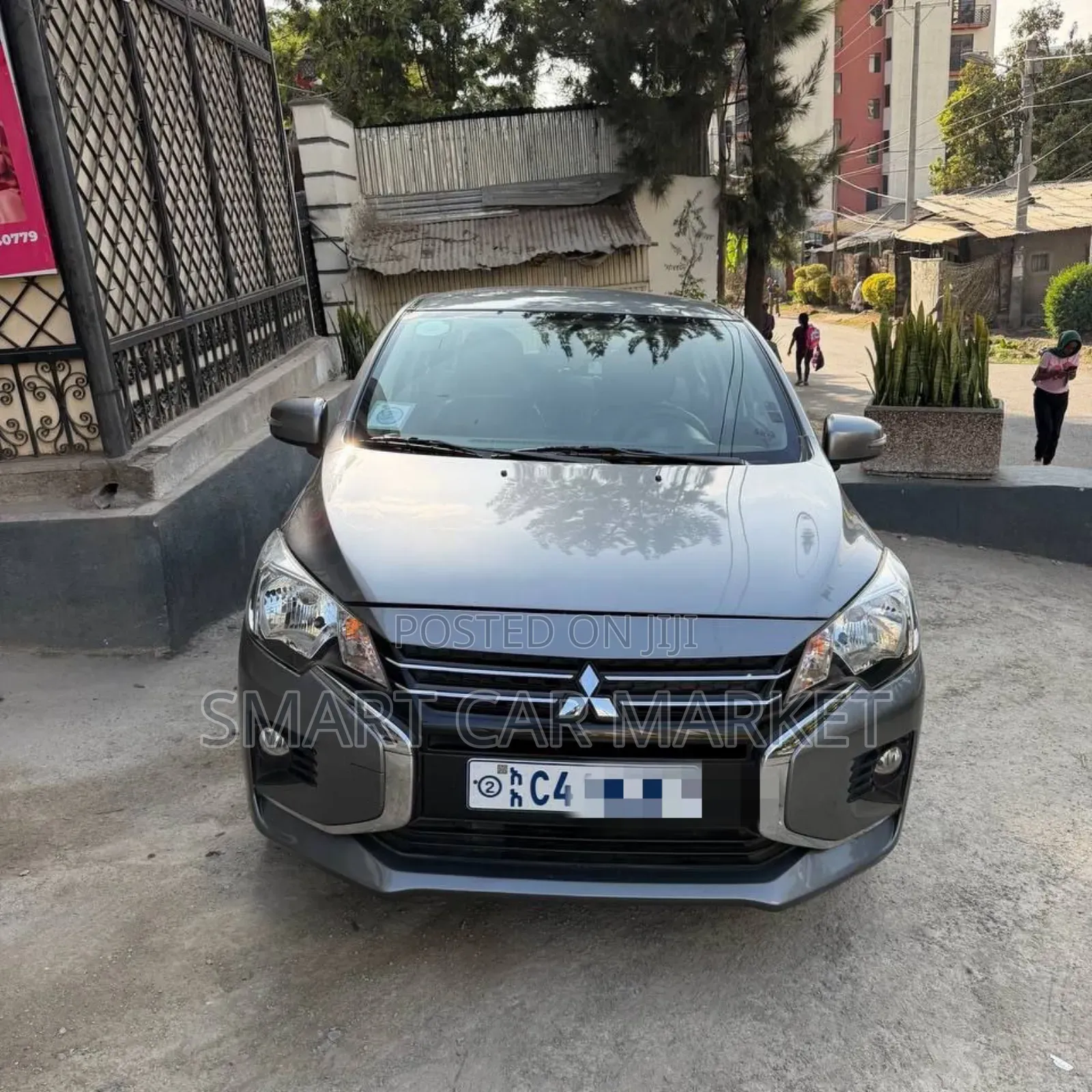 Mitsubishi Attrage 2022 Gray