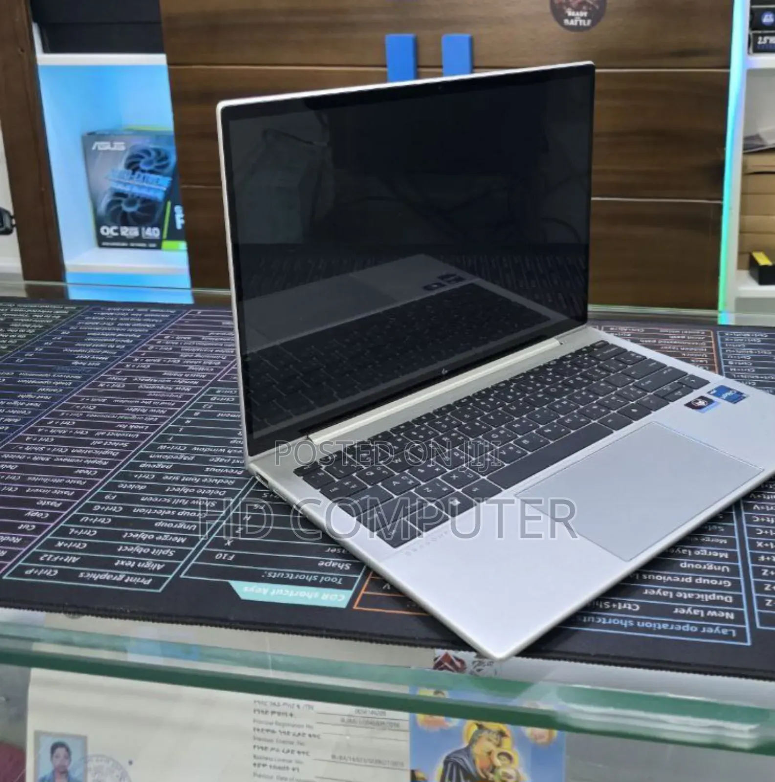 New Laptop HP Dragonfly Folio 16GB Intel Core I7 SSD 512GB