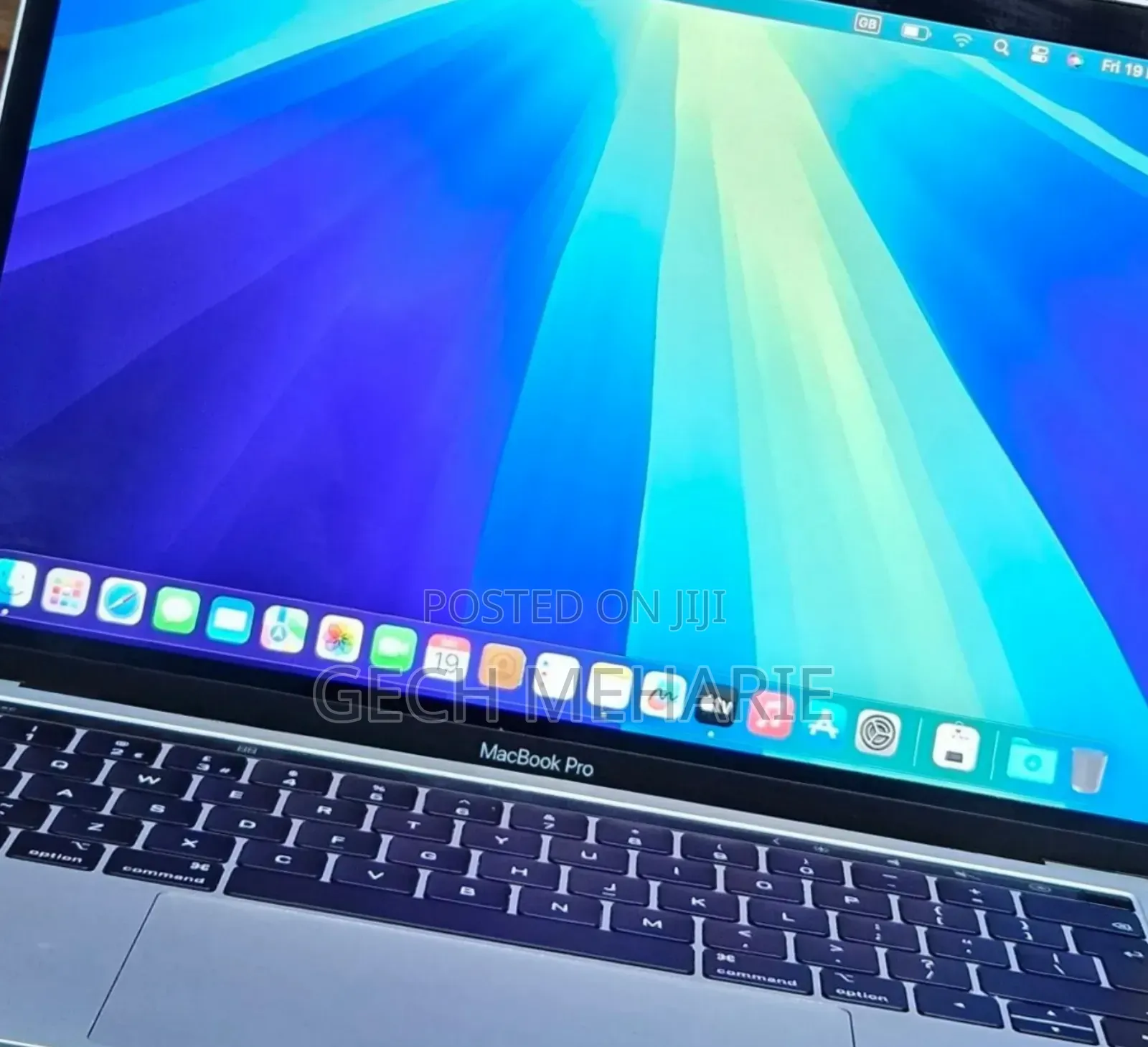New Laptop Apple MacBook Pro 2019 8GB Intel Core i5 SSD 128GB