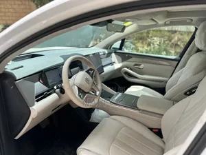 New BYD Tang DM-i 2025 White