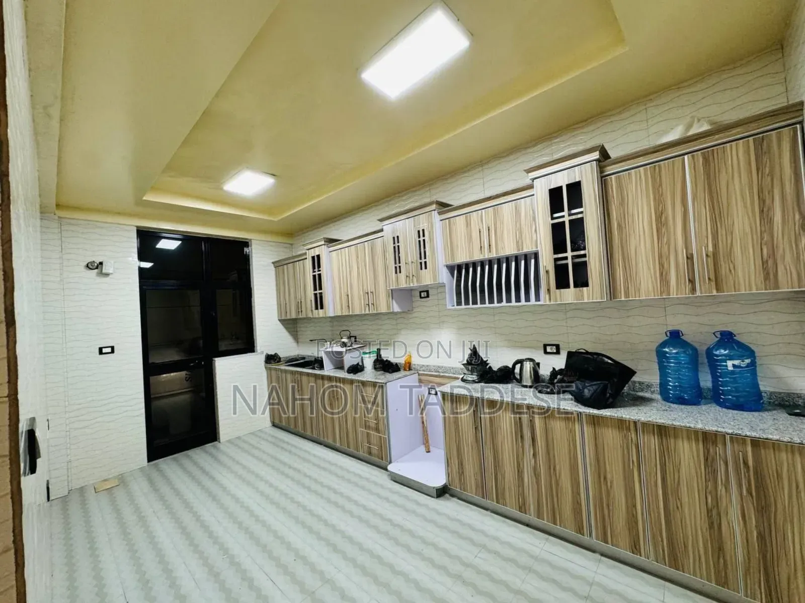 Furnished 10bdrm House in Addis Ketema for sale