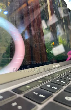 New Laptop Apple MacBook Pro 2022 M2 16GB Apple M2 SSD 256GB