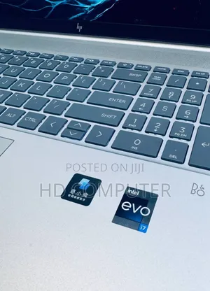 New Laptop HP Pavilion 17 16GB Intel Core I7 SSD 1T