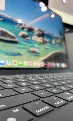 New Laptop Apple MacBook Air 2024 M3 13-Inch 8GB Apple M3 SSD 256GB